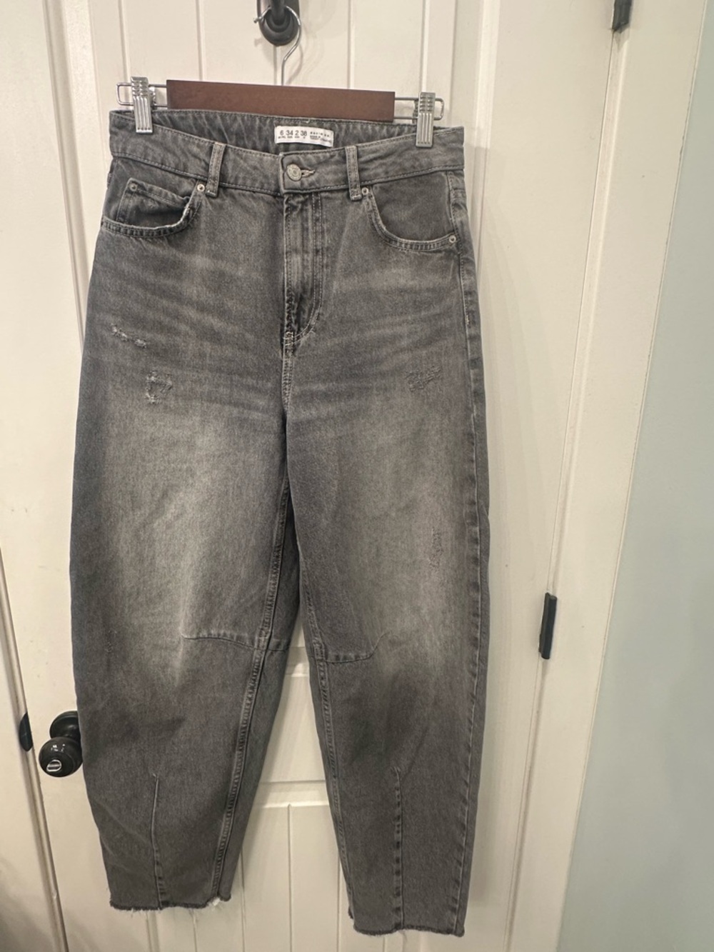 Denim Co. Grey Barrel Leg Jeans Size 2 - Balloon Horseshoe Fit